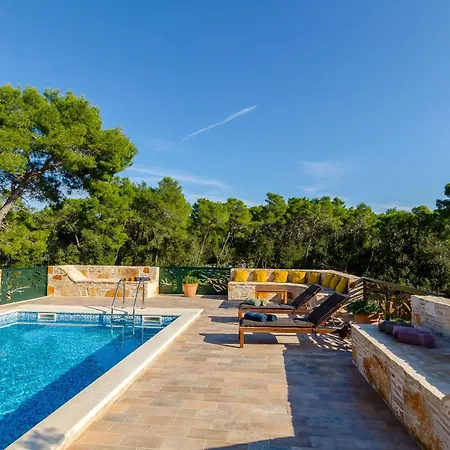 Fortuna Villa *